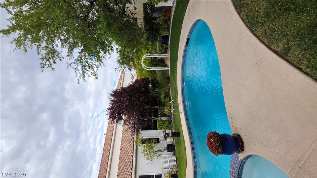 1300 Elk River, Las Vegas, NV 89134