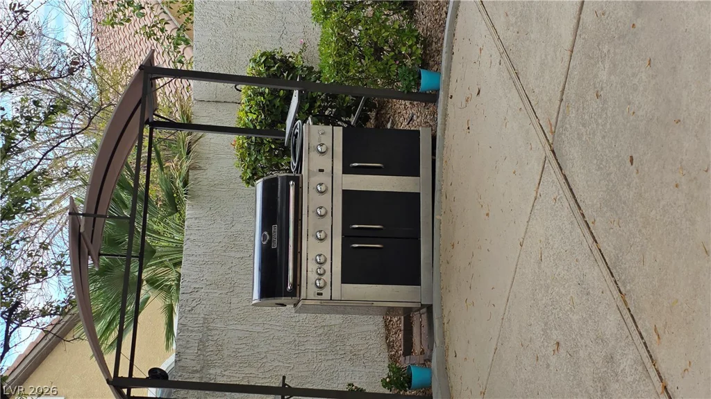 1300 Elk River, Las Vegas, NV 89134