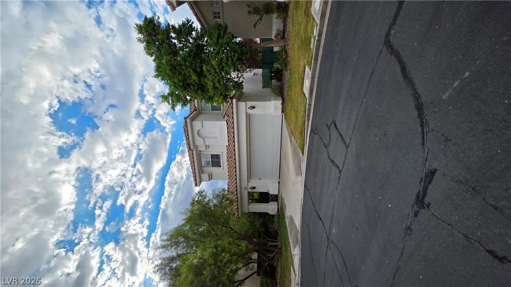 1300 Elk River, Las Vegas, NV 89134