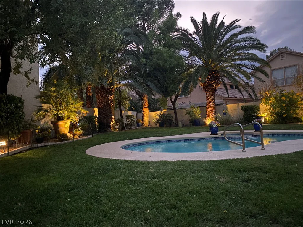 1300 Elk River, Las Vegas, NV 89134
