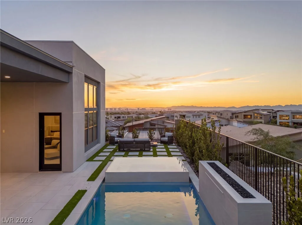10907 Rossa Peak, Las Vegas, NV 89135