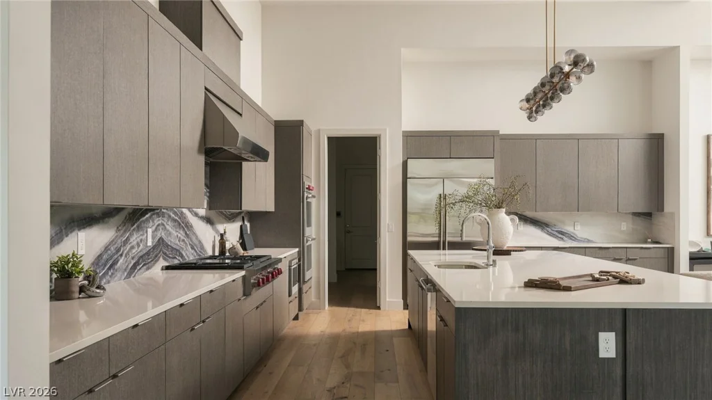 10907 Rossa Peak, Las Vegas, NV 89135
