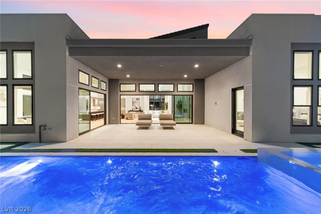 10907 Rossa Peak, Las Vegas, NV 89135