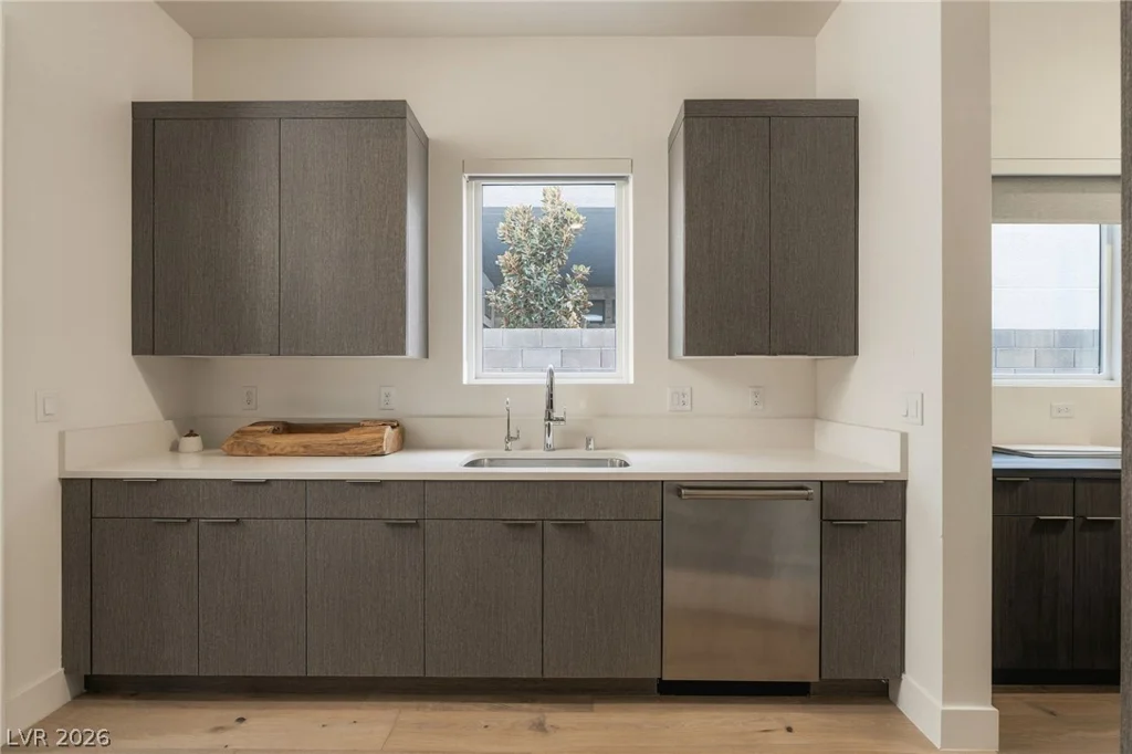 10907 Rossa Peak, Las Vegas, NV 89135