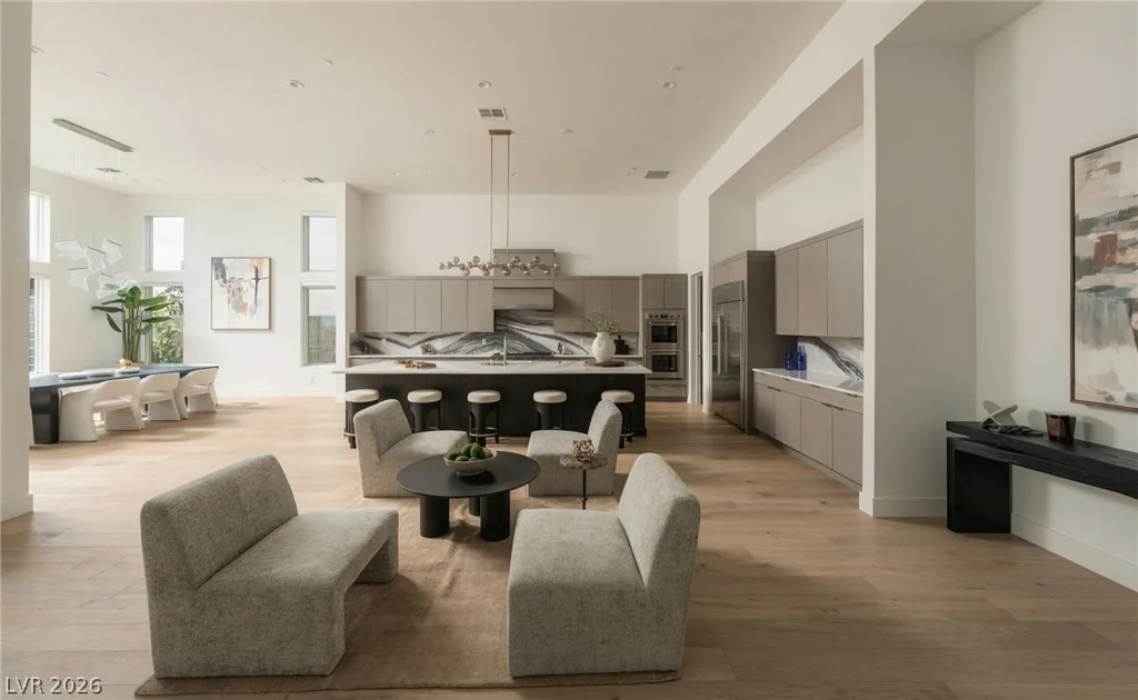 10907 Rossa Peak, Las Vegas, NV 89135