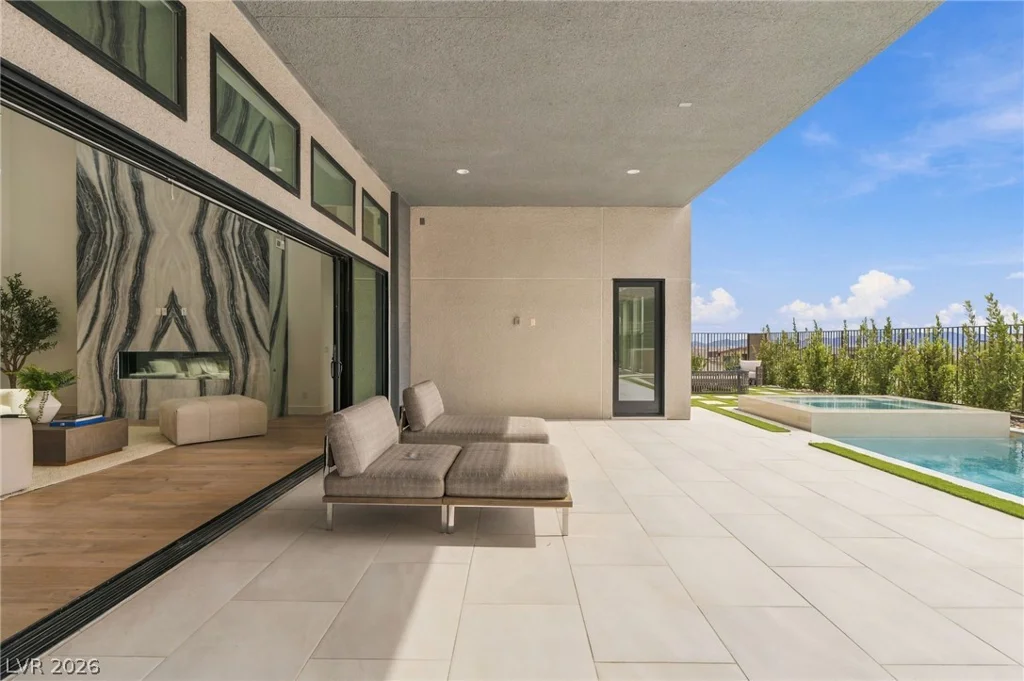 10907 Rossa Peak, Las Vegas, NV 89135