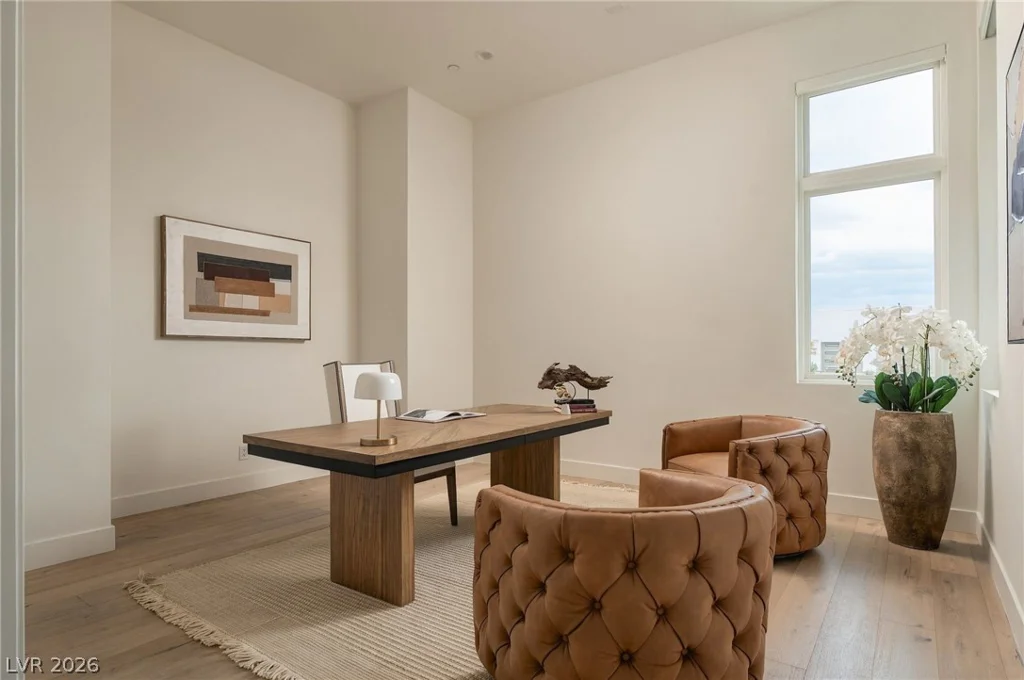 10907 Rossa Peak, Las Vegas, NV 89135