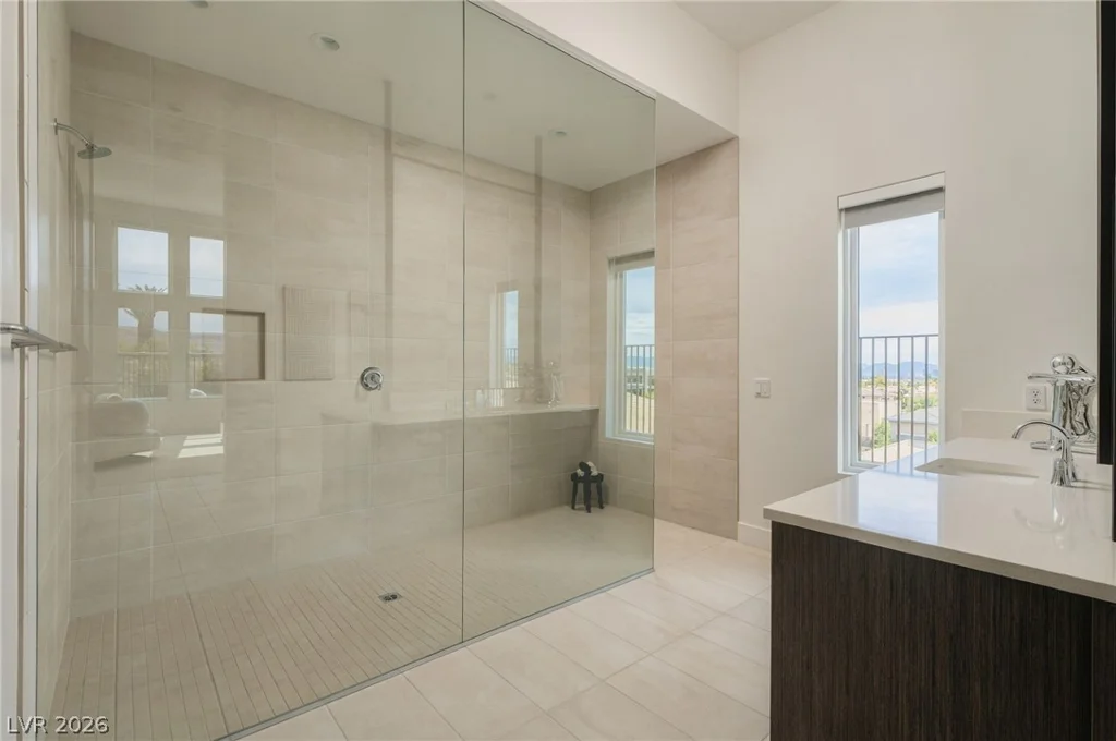 10907 Rossa Peak, Las Vegas, NV 89135