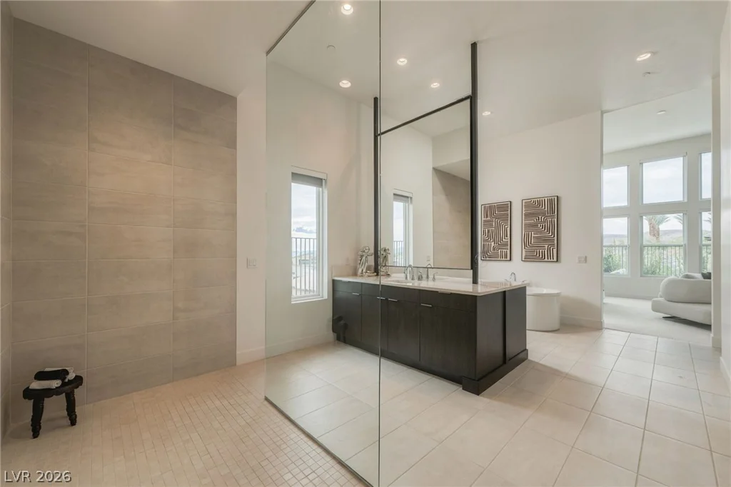 10907 Rossa Peak, Las Vegas, NV 89135