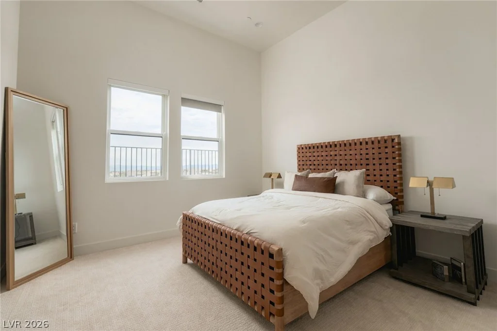 10907 Rossa Peak, Las Vegas, NV 89135