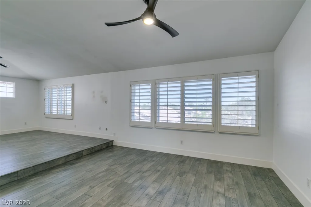 2000 Cedarcrest, Las Vegas, NV 89134