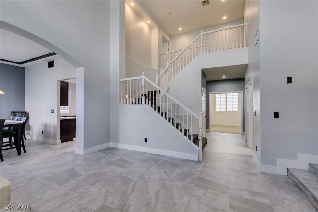 2000 Cedarcrest, Las Vegas, NV 89134