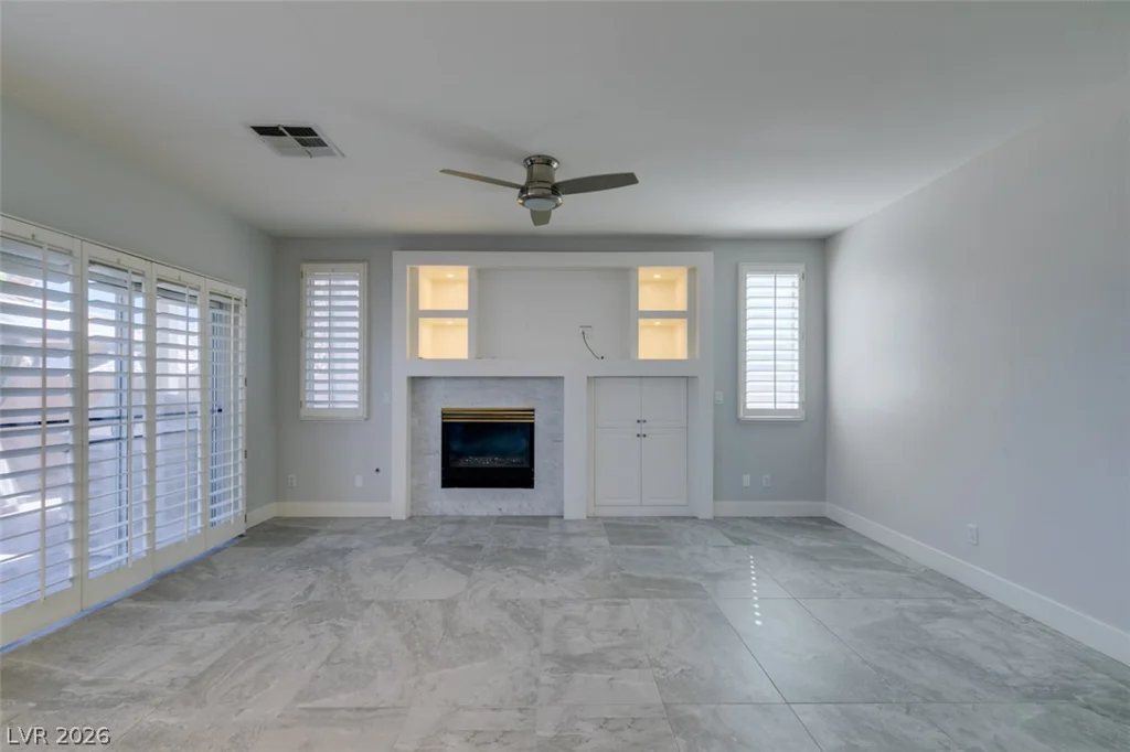 2000 Cedarcrest, Las Vegas, NV 89134