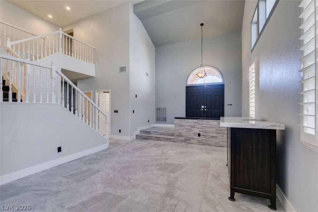 2000 Cedarcrest, Las Vegas, NV 89134