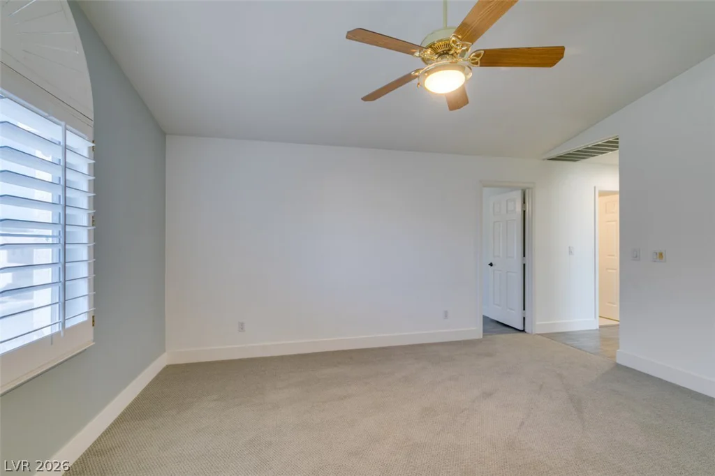 2000 Cedarcrest, Las Vegas, NV 89134
