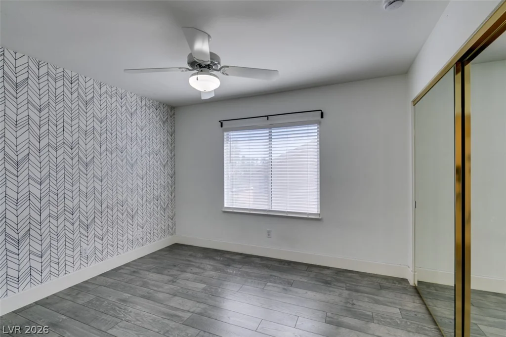 2000 Cedarcrest, Las Vegas, NV 89134