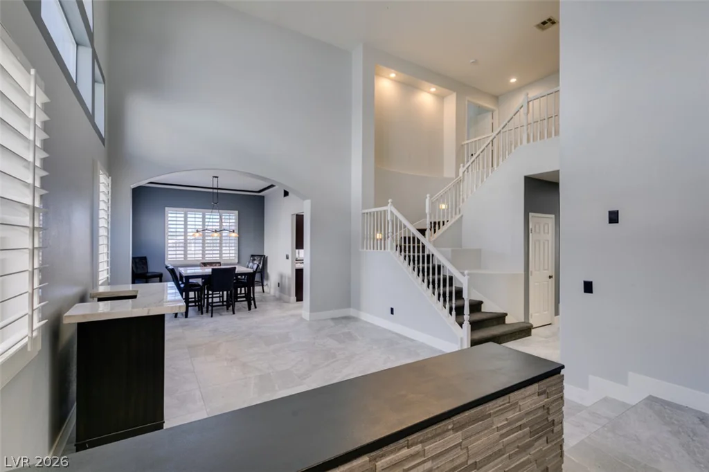 2000 Cedarcrest, Las Vegas, NV 89134