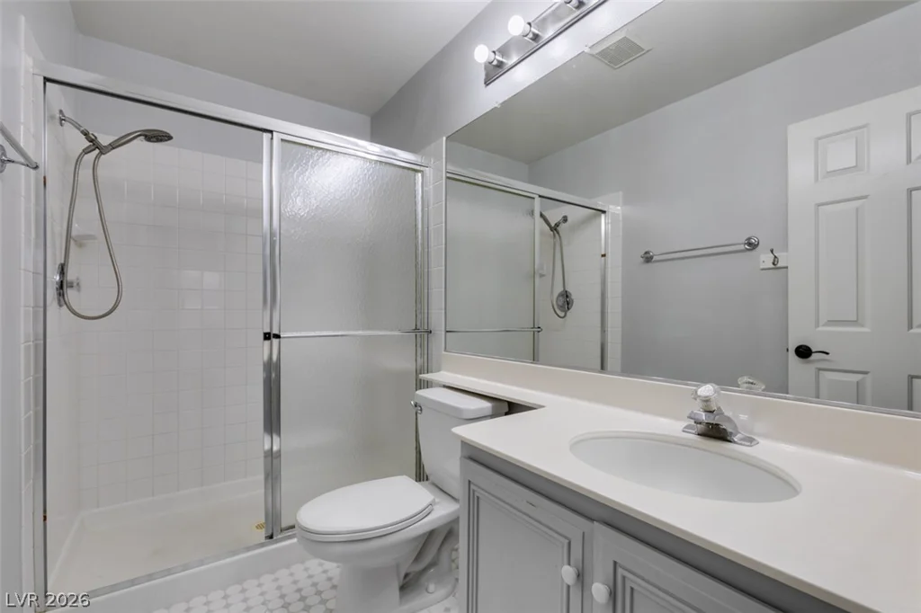 2000 Cedarcrest, Las Vegas, NV 89134