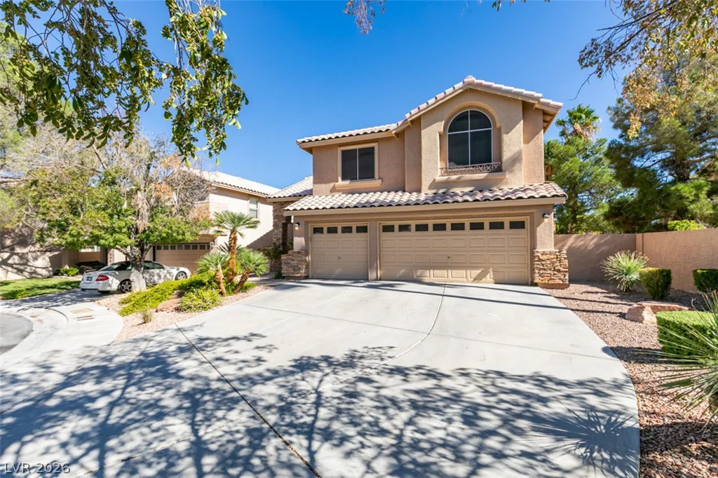 2000 Cedarcrest, Las Vegas, NV 89134
