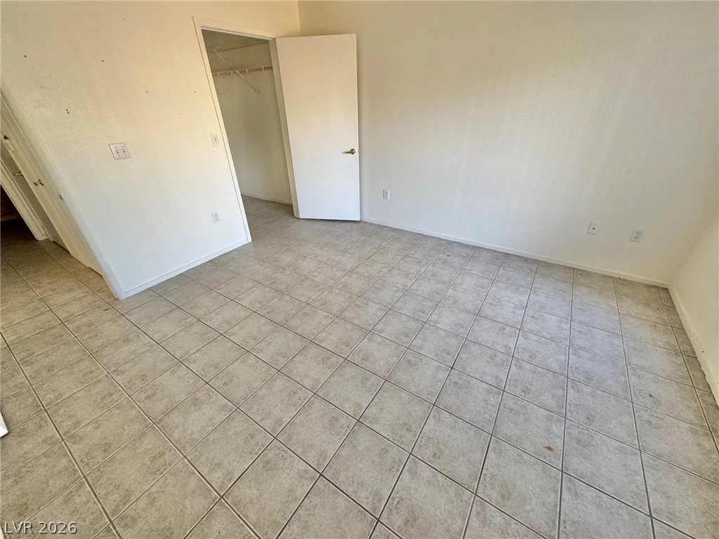 5710 Tropicana, Las Vegas, NV 89122