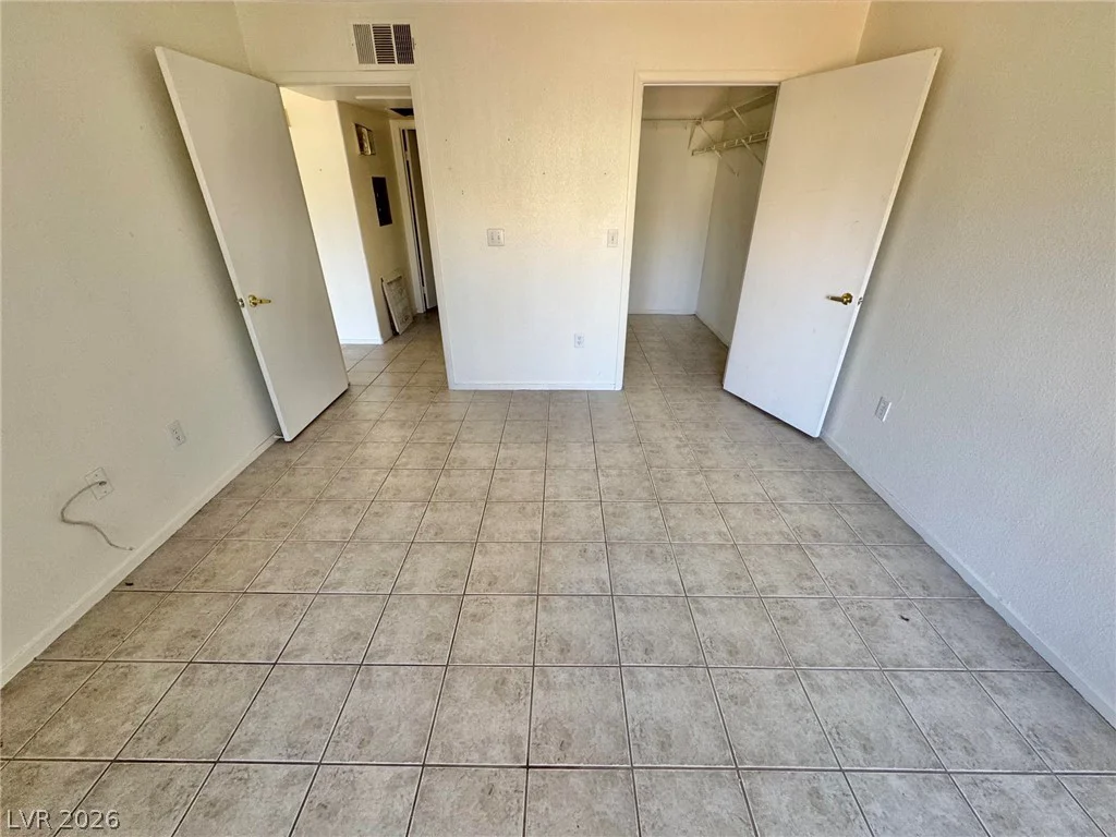 5710 Tropicana, Las Vegas, NV 89122