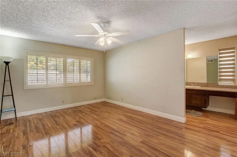 6616 Treadway, Las Vegas, NV 89103