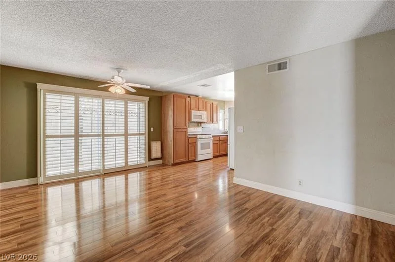 6616 Treadway, Las Vegas, NV 89103