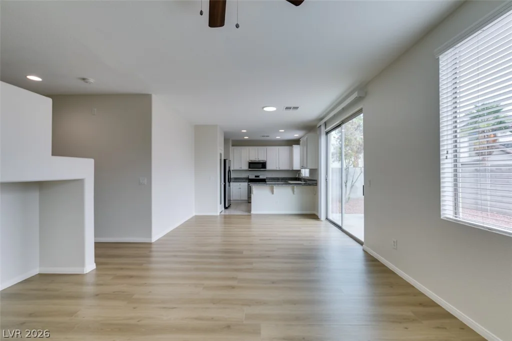 5512 Grand Rapids, North Las Vegas, NV 89031
