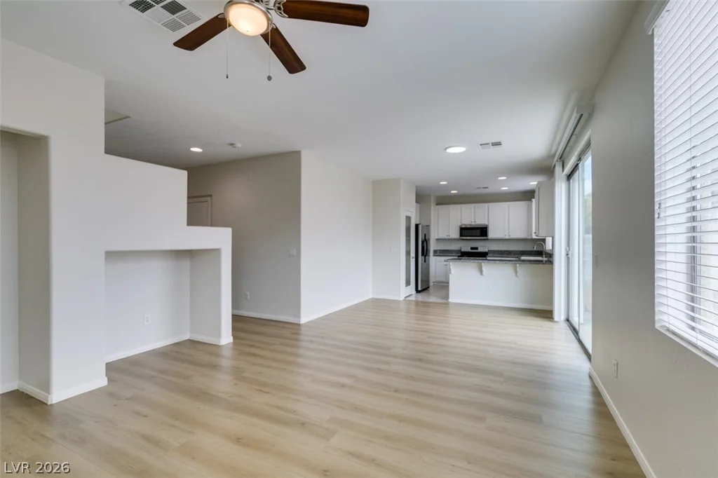 5512 Grand Rapids, North Las Vegas, NV 89031