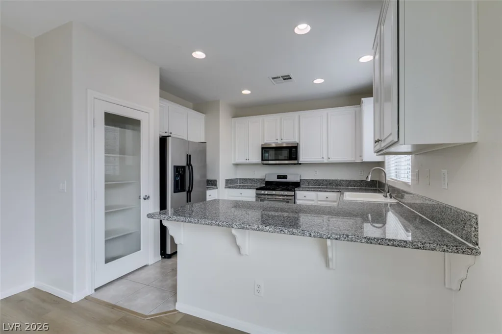 5512 Grand Rapids, North Las Vegas, NV 89031