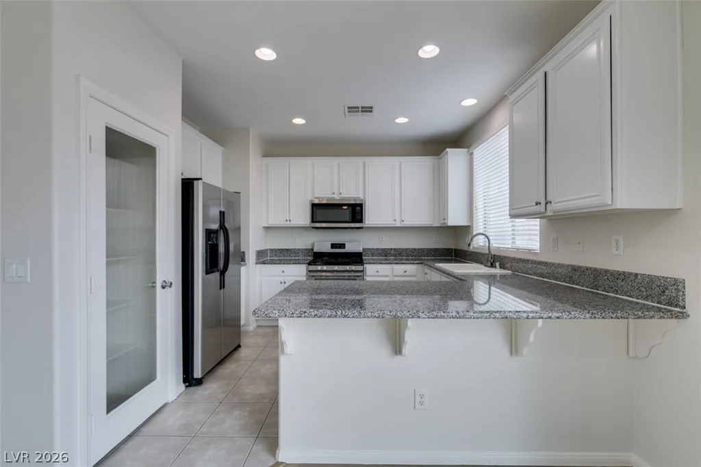 5512 Grand Rapids, North Las Vegas, NV 89031