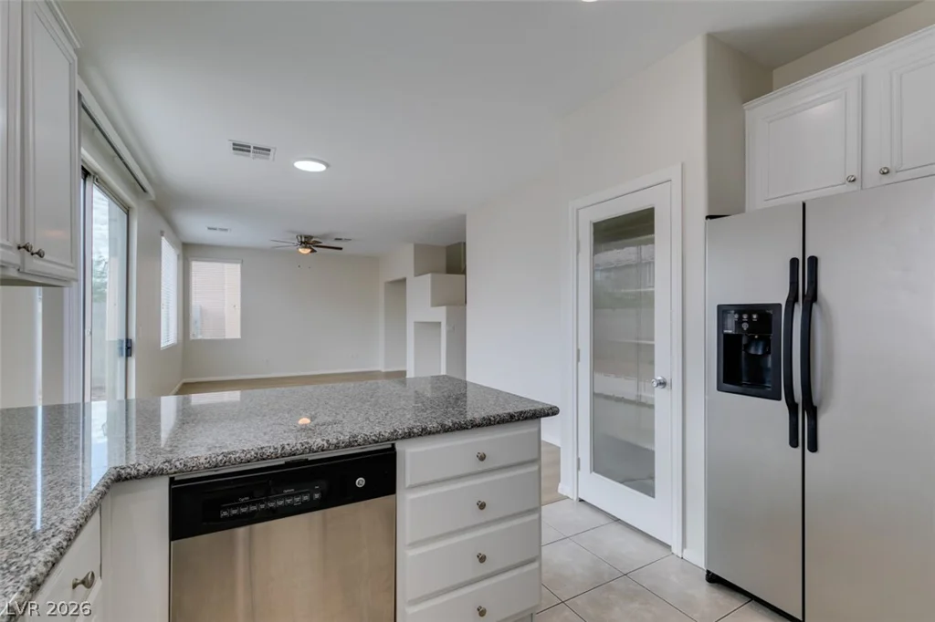 5512 Grand Rapids, North Las Vegas, NV 89031