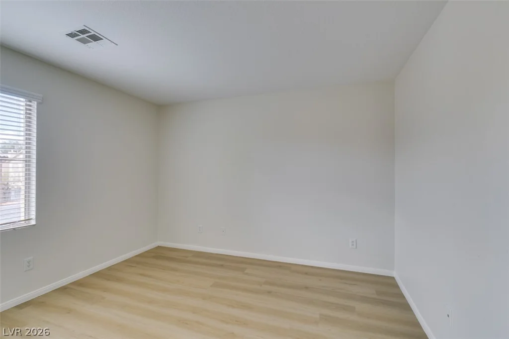5512 Grand Rapids, North Las Vegas, NV 89031