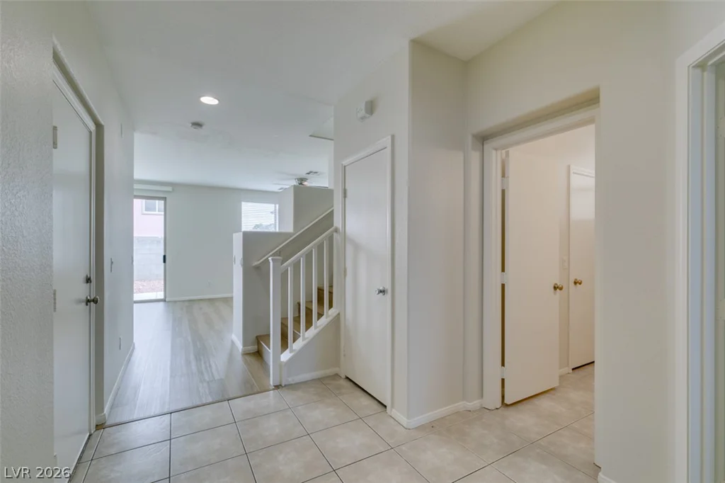 5512 Grand Rapids, North Las Vegas, NV 89031