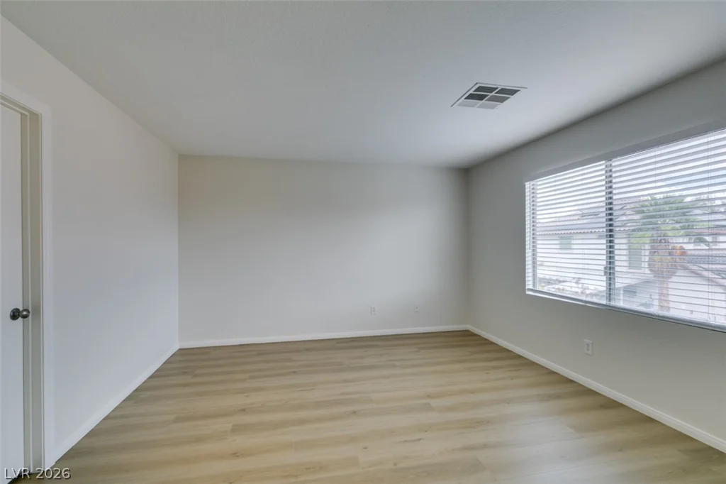 5512 Grand Rapids, North Las Vegas, NV 89031