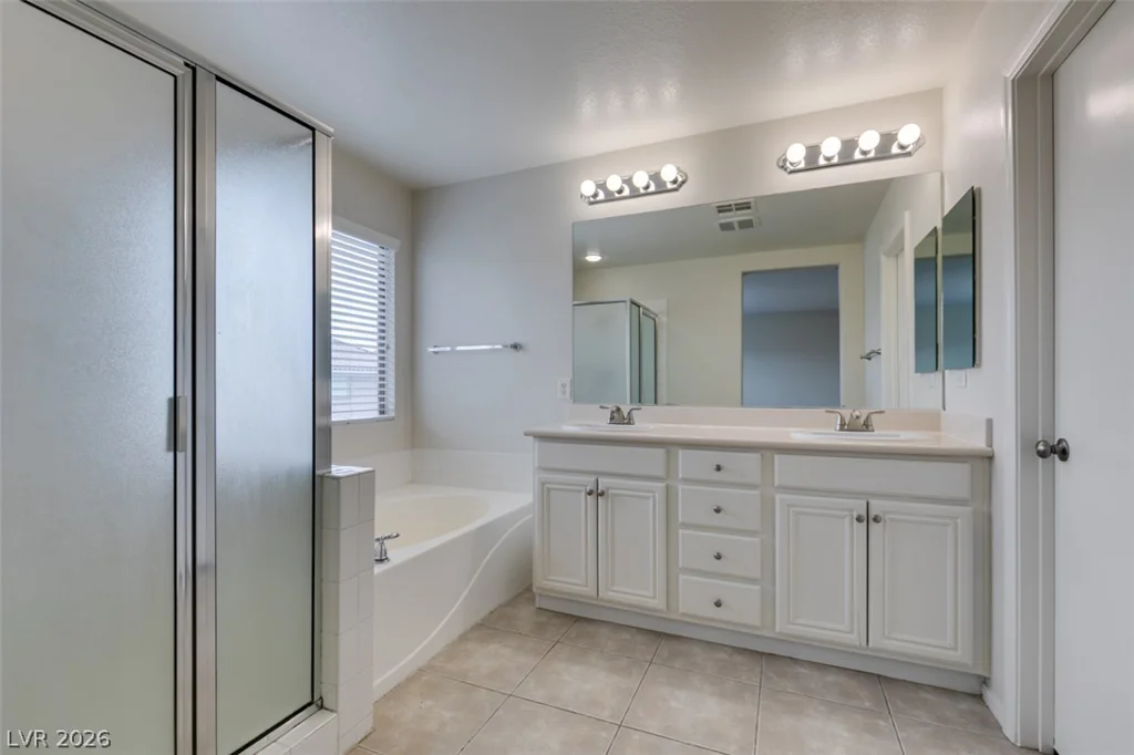 5512 Grand Rapids, North Las Vegas, NV 89031