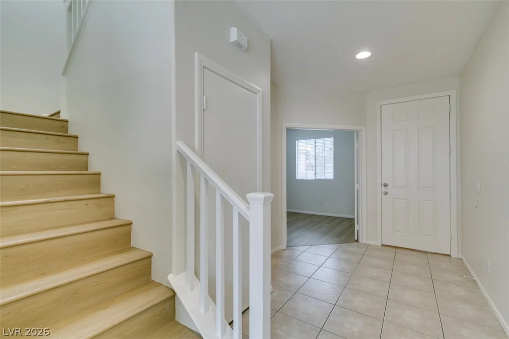 5512 Grand Rapids, North Las Vegas, NV 89031