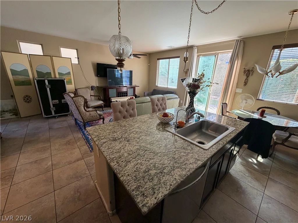 9325 Roadmaster, Las Vegas, NV 89178