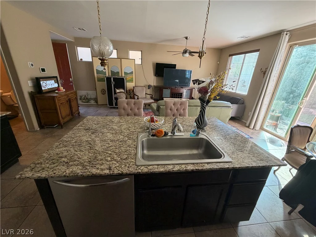 9325 Roadmaster, Las Vegas, NV 89178