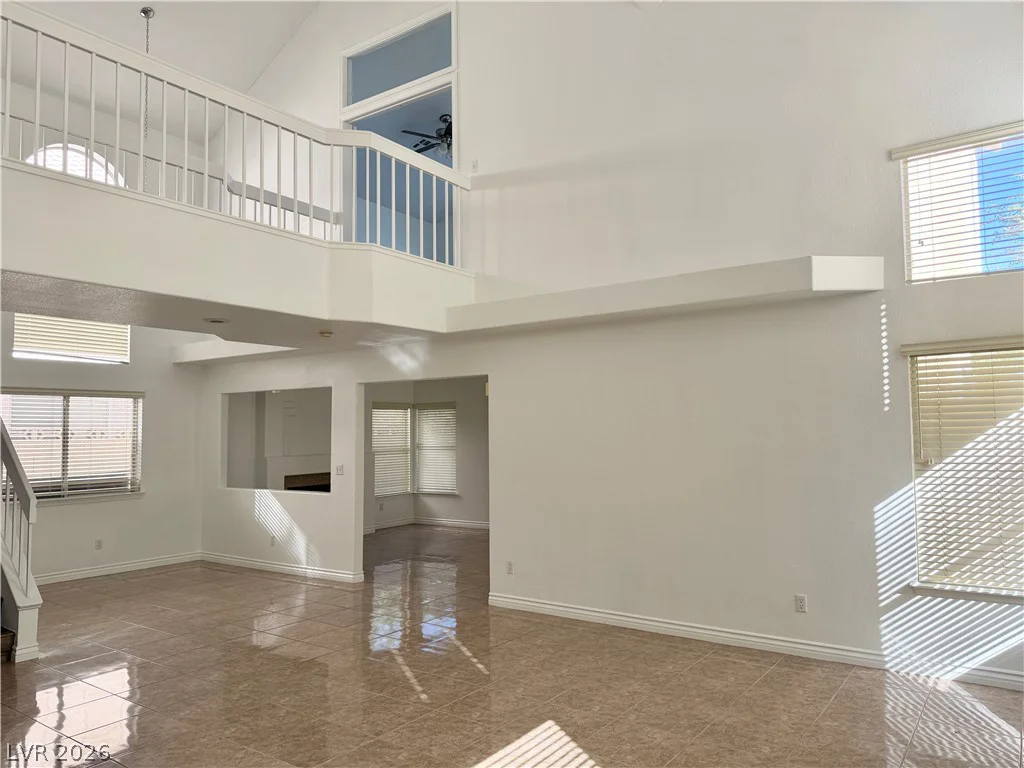 9232 Sun Rose, Las Vegas, NV 89134