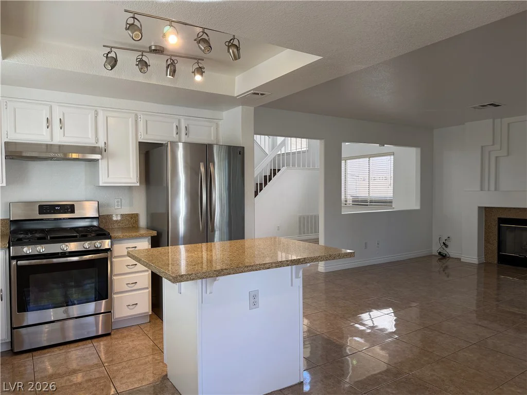 9232 Sun Rose, Las Vegas, NV 89134