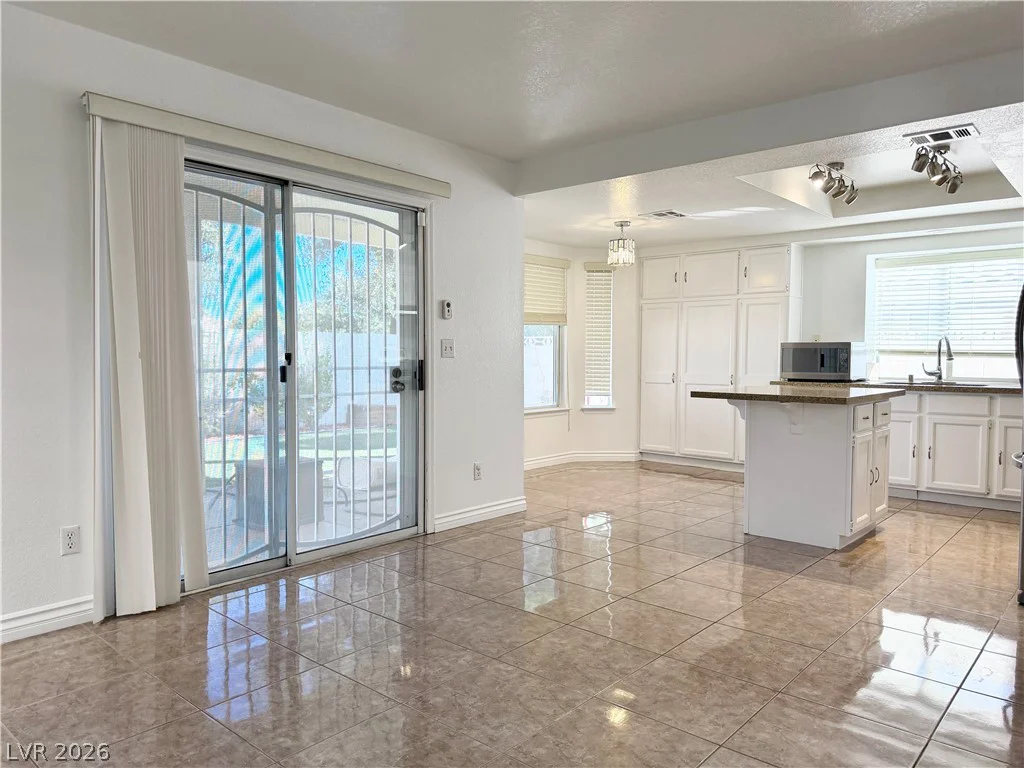 9232 Sun Rose, Las Vegas, NV 89134