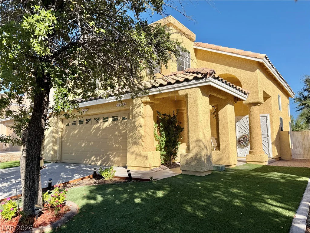 9232 Sun Rose, Las Vegas, NV 89134