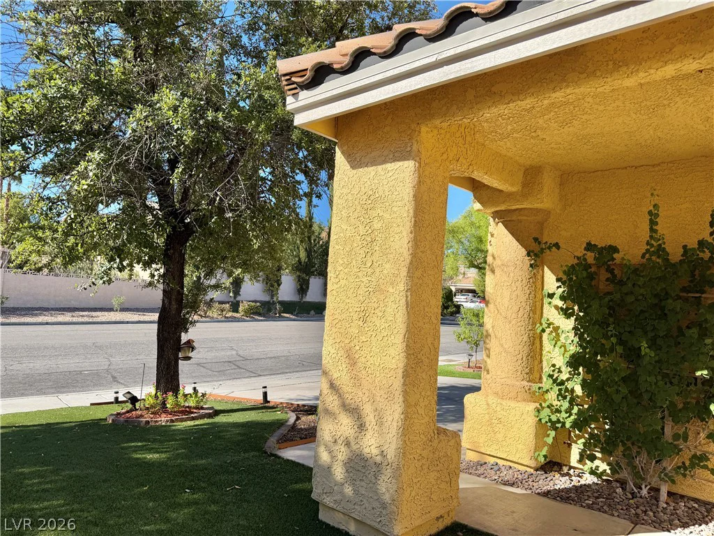 9232 Sun Rose, Las Vegas, NV 89134