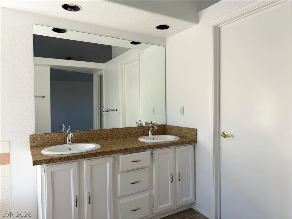 9232 Sun Rose, Las Vegas, NV 89134
