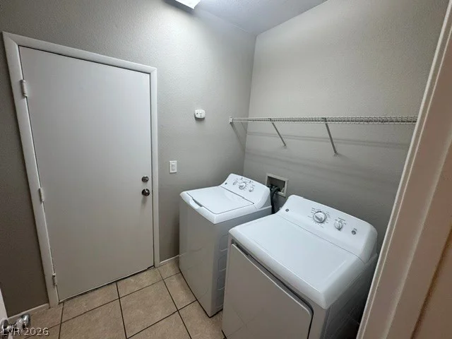 11762 Pine Shadows, Las Vegas, NV 89183