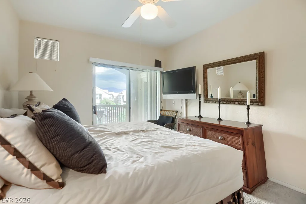 5855 Valley, North Las Vegas, NV 89031