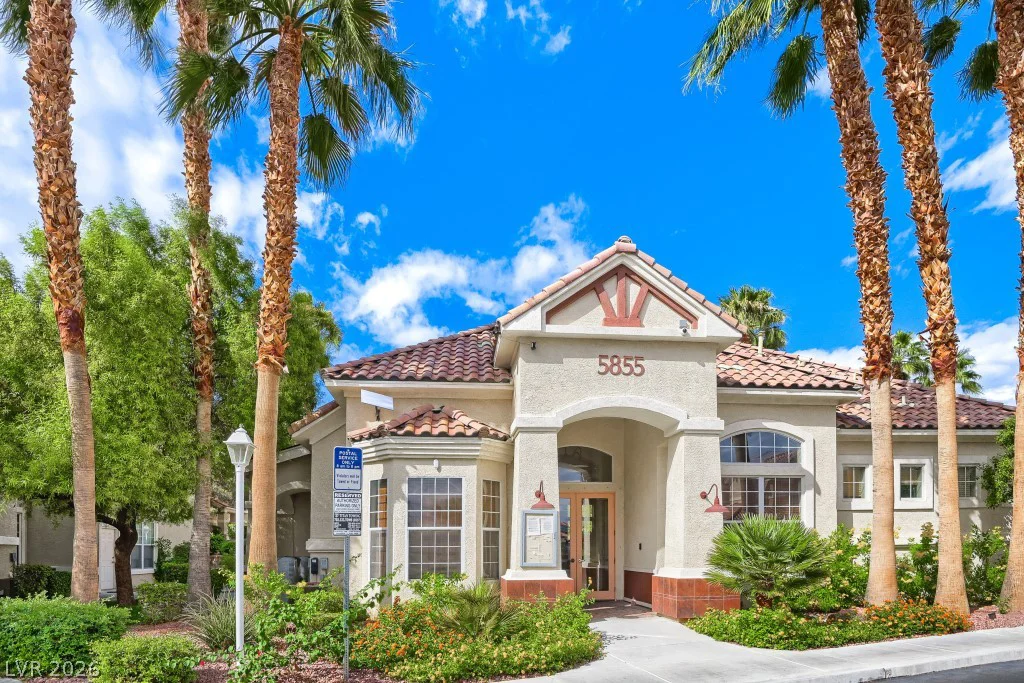 5855 Valley, North Las Vegas, NV 89031