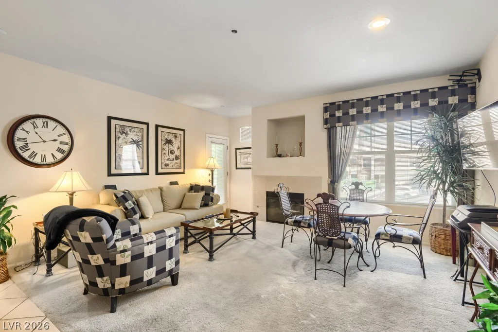 5855 Valley, North Las Vegas, NV 89031