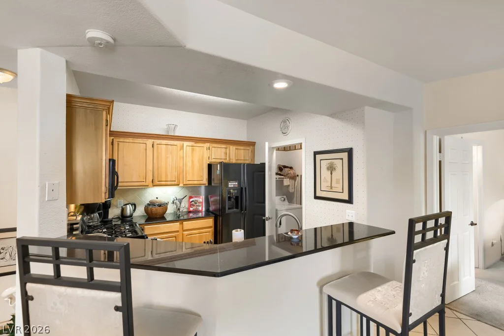 5855 Valley, North Las Vegas, NV 89031